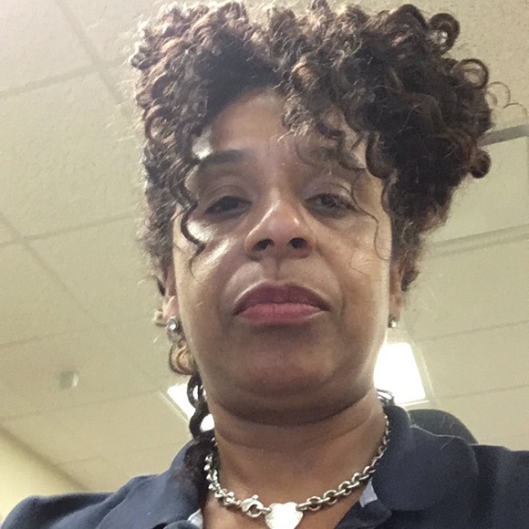 Meet your Posher, Lucie - Picture 1 of 1